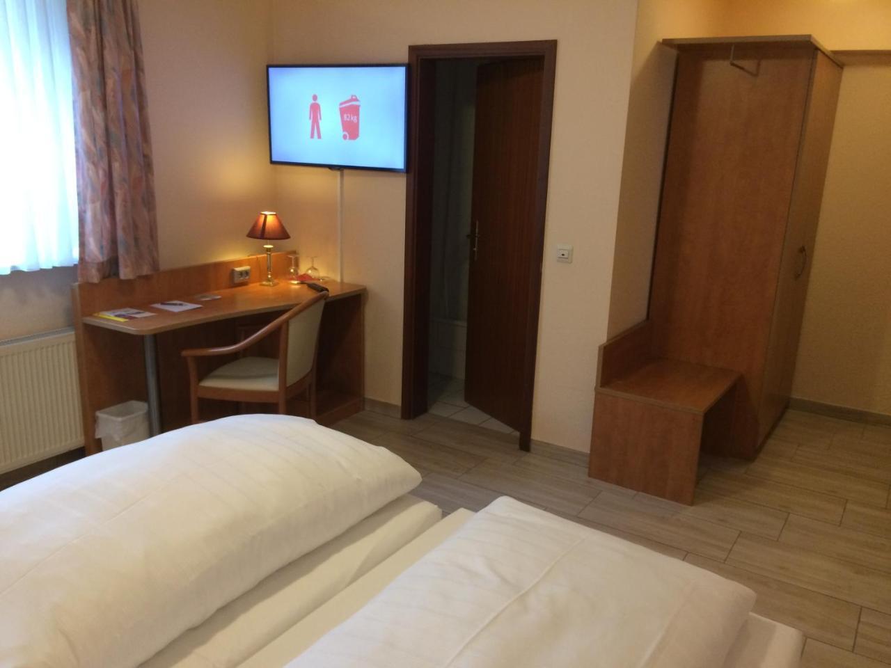 Adesso Hotel Goettingen - Pay At Property On Arrival-Ihr Automatenhotel In Goettingen Buitenkant foto