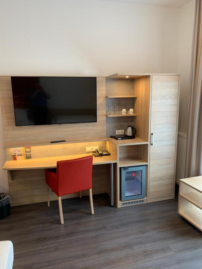 Adesso Hotel Goettingen - Pay At Property On Arrival-Ihr Automatenhotel In Goettingen Buitenkant foto
