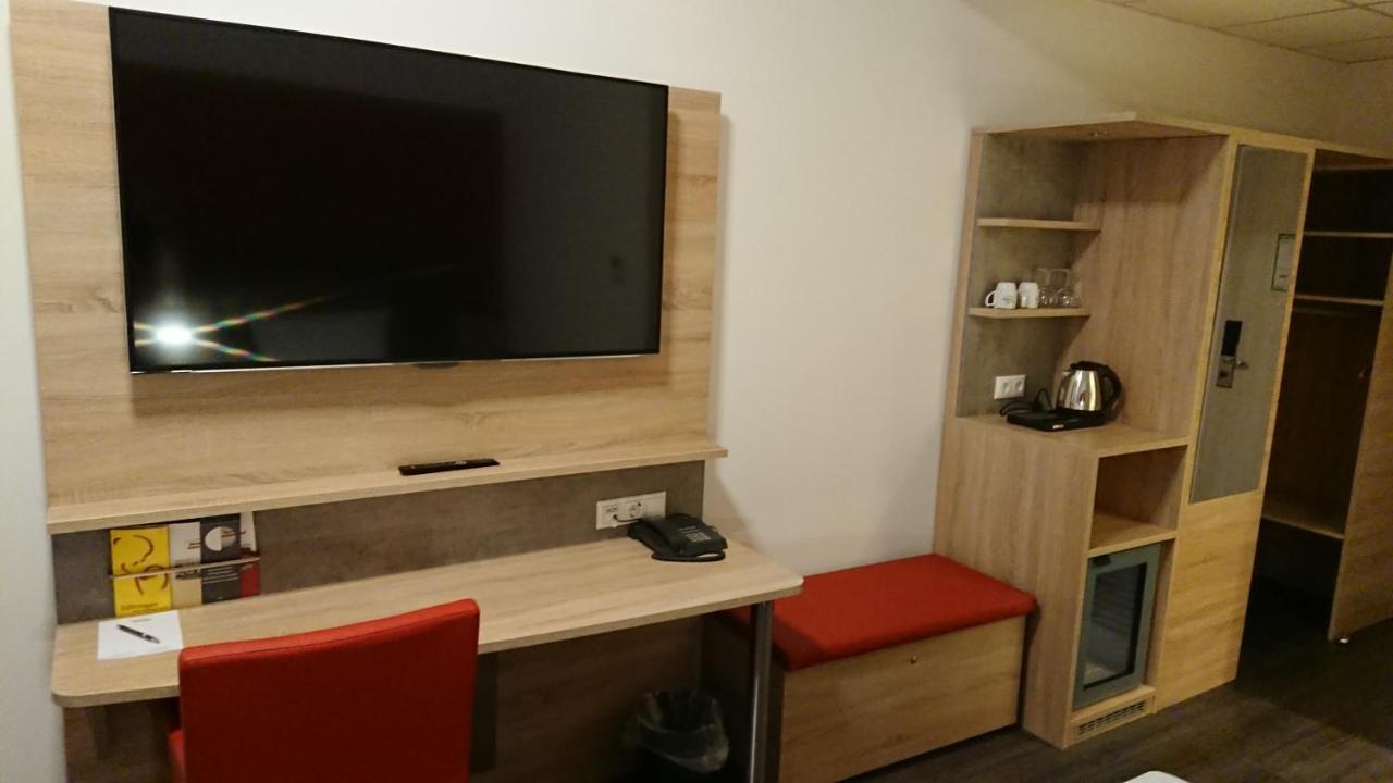 Adesso Hotel Goettingen - Pay At Property On Arrival-Ihr Automatenhotel In Goettingen Buitenkant foto